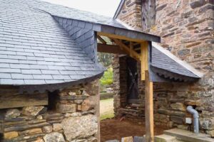 Rénovation couverture et charpente sur maison ancienne